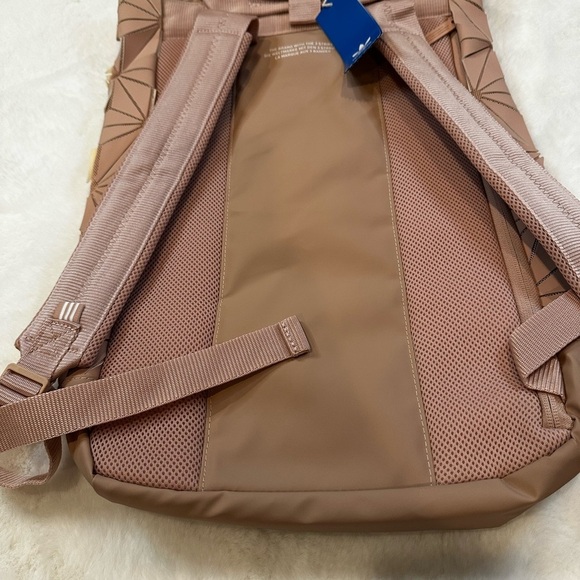 Adidas Beige dusty pink 3D Pattern Backpack brand new with tag main image 7